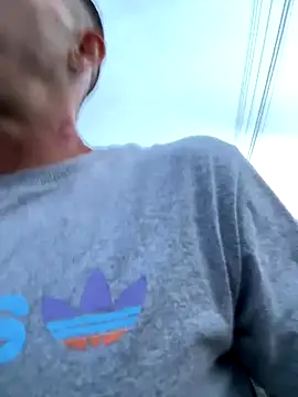 Snapshot of Lucasjandre chatting on December 19, 2025, 9:44 pm Lucasjandre online show from December 19, 2025, 9:44 pm