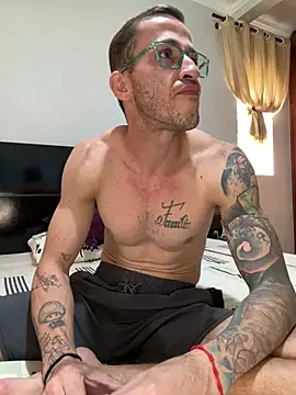 Snapshot of Lucasjandre chatting on March 19, 2026, 2:10 pm Lucasjandre online show from March 19, 2026, 2:10 pm