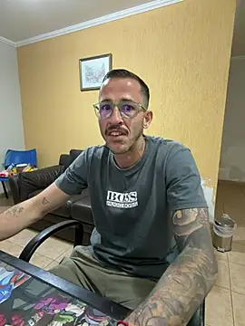 Lucasjandre online show from July 31, 2026, 11:15 pm