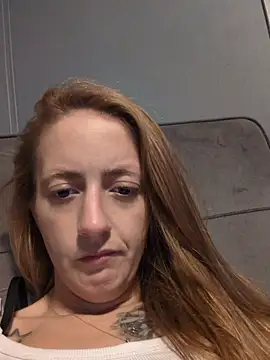 sexxxilexxxi44 online show from May 25, 2026, 4:40 am