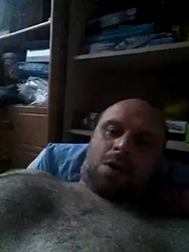 Snapshot of Patrik-Bi chatting on July 15, 2026, 6:46 pm Patrik-Bi online show from July 15, 2026, 6:46 pm