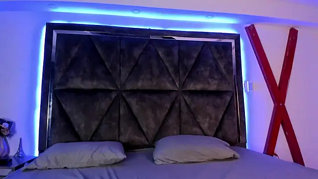 estebanperez 26 online show from December 17, 2025, 12:11 pm