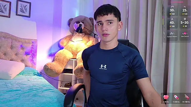 estebanperez 26 online show from May 16, 2026, 1:43 pm