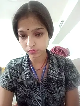 Snapshot of Mohnicute chatting on May 7, 2026, 6:02 pm Mohnicute online show from May 7, 2026, 6:02 pm