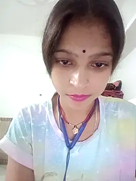 Snapshot of Mohnicute chatting on May 10, 2026, 12:21 pm Mohnicute online show from May 10, 2026, 12:21 pm