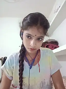 Snapshot of Mohnicute chatting on May 31, 2026, 6:31 pm Mohnicute online show from May 31, 2026, 6:31 pm
