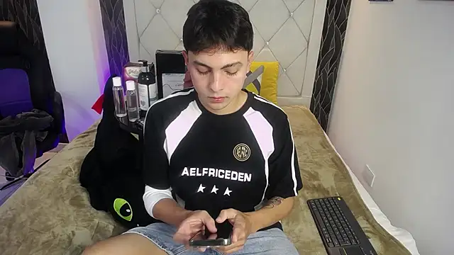 Samu FoXXX online show from January 13, 2026, 8:47 pm