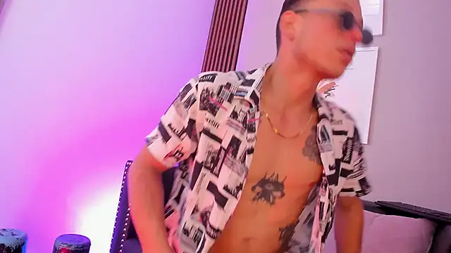 Snapshot of fuller444 chatting on November 11, 2025, 5:40 am fuller444 online show from November 11, 2025, 5:40 am