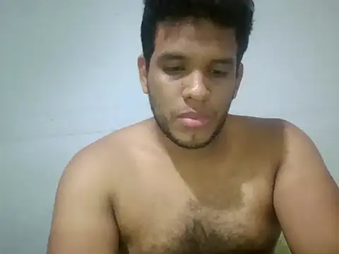 Snapshot of josecamsex27 chatting on January 16, 2026, 4:05 am josecamsex27 online show from January 16, 2026, 4:05 am