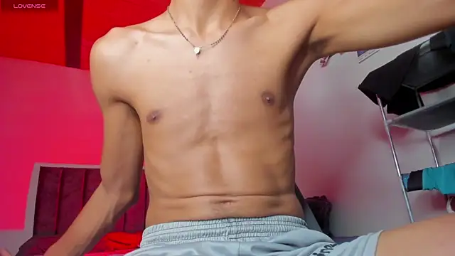 Snapshot of yesua28 chatting on April 13, 2026, 4:29 am yesua28 online show from April 13, 2026, 4:29 am