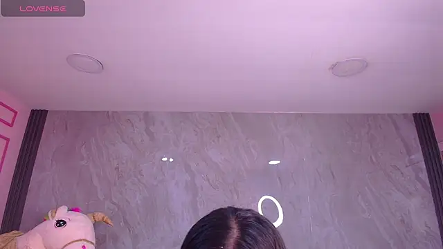 Violetta jhonson a online show from November 16, 2025, 3:45 am