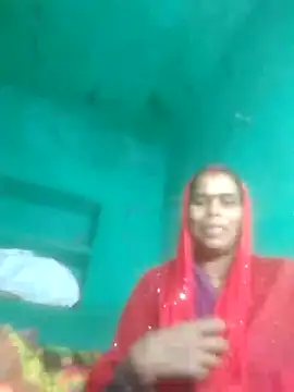 Neetujk online show from November 12, 2025, 3:01 pm