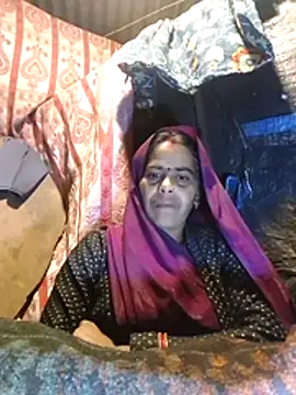 Neetujk online show from December 22, 2025, 4:37 pm