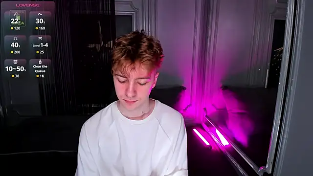 Paul Holt online show from December 3, 2025, 8:29 pm