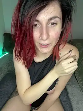 AuroraAllure 27 online show from February 3, 2026, 10:04 pm