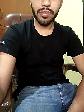 hotyyyyjonny online show from March 29, 2026, 6:13 am