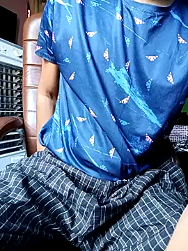 hotyyyyjonny online show from June 17, 2026, 2:25 am
