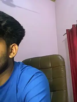 hotyyyyjonny online show from June 30, 2026, 9:21 am