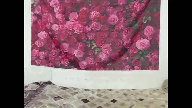 Sweeteboneycherry online show from March 12, 2026, 7:31 pm