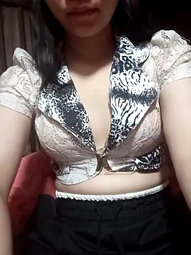 Snapshot of LynkLyy2k chatting on November 15, 2025, 1:58 am LynkLyy2k online show from November 15, 2025, 1:58 am