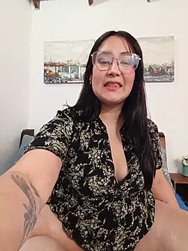 Snapshot of SaloGray8 chatting on May 22, 2026, 1:06 pm SaloGray8 online show from May 22, 2026, 1:06 pm