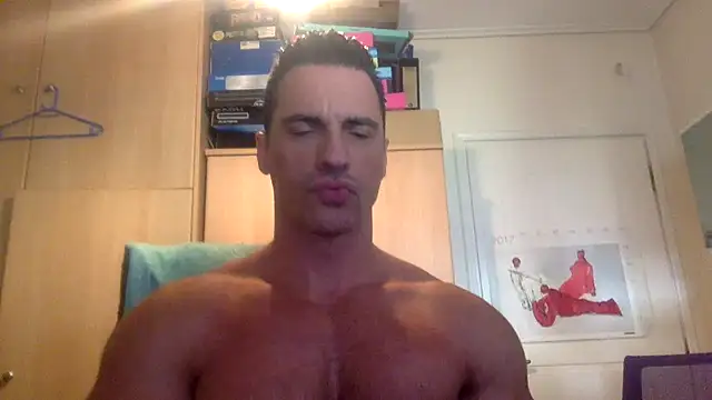 bubblemaleass35 online show from November 13, 2025, 11:20 am