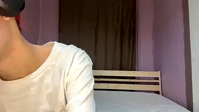 EmilySkyline online show from December 21, 2025, 5:31 pm