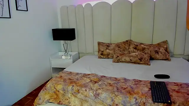 Perla Sea  online show from January 6, 2026, 2:21 pm