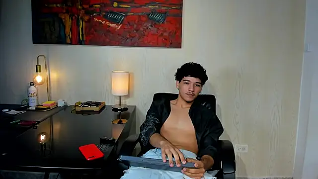 Snapshot of tiven-prince chatting on November 13, 2025, 3:33 pm tiven-prince online show from November 13, 2025, 3:33 pm