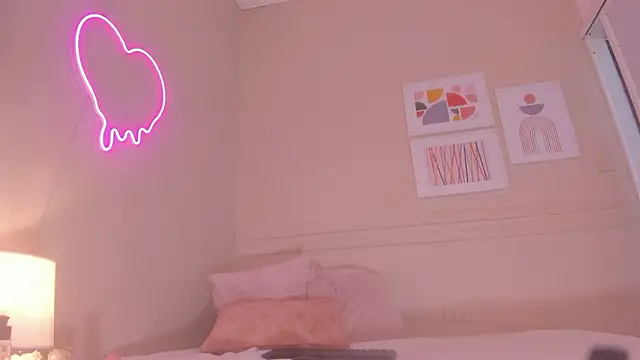 Snapshot of electra_a chatting on February 12, 2026, 6:36 pm electra a online show from February 12, 2026, 6:36 pm