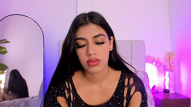 KaliBloom online show from April 17, 2026, 10:13 pm