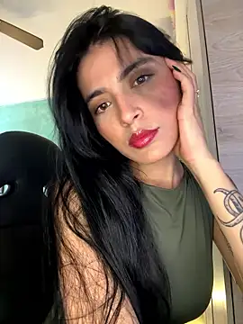 Snapshot of Cristal_Cerati_ chatting on January 8, 2026, 9:17 pm Cristal Cerati online show from January 8, 2026, 9:17 pm