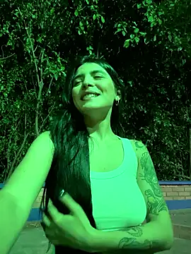 Snapshot of Cristal_Cerati_ chatting on January 13, 2026, 11:21 pm Cristal Cerati online show from January 13, 2026, 11:21 pm