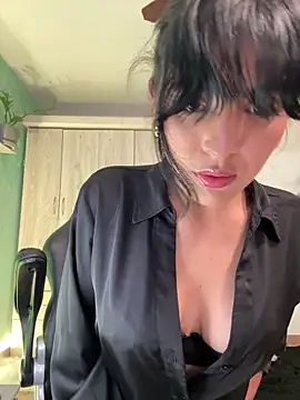 Cristal Cerati  online show from March 3, 2026, 10:15 pm