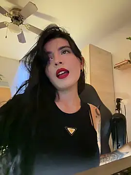 Snapshot of Cristal_Cerati_ chatting on May 19, 2026, 10:49 pm Cristal Cerati online show from May 19, 2026, 10:49 pm