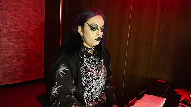 Snapshot of Belladonna_trix chatting on January 18, 2026, 12:31 pm Belladonna trix online show from January 18, 2026, 12:31 pm