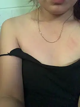 Snapshot of Winnie-sexy chatting on April 9, 2026, 7:03 am Winnie-sexy online show from April 9, 2026, 7:03 am