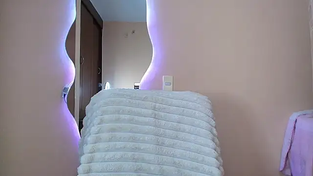 catte jensen online show from November 16, 2025, 3:56 am