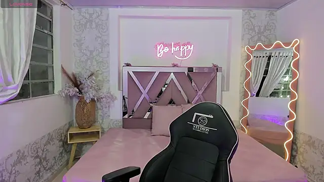 ISABELA TAY online show from February 13, 2026, 11:39 am