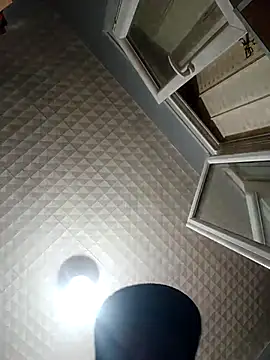 Snapshot of hotguy71000 chatting on February 28, 2026, 6:09 pm hotguy71000 online show from February 28, 2026, 6:09 pm