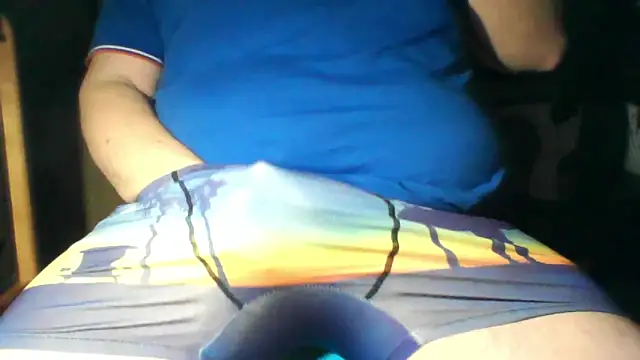 Snapshot of bigcumfrench chatting on January 8, 2026, 10:12 pm bigcumfrench online show from January 8, 2026, 10:12 pm