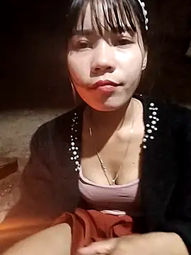 gugu0022 online show from December 2, 2025, 10:42 am