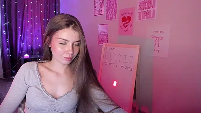 Aurora Glow21 online show from March 30, 2026, 12:39 pm