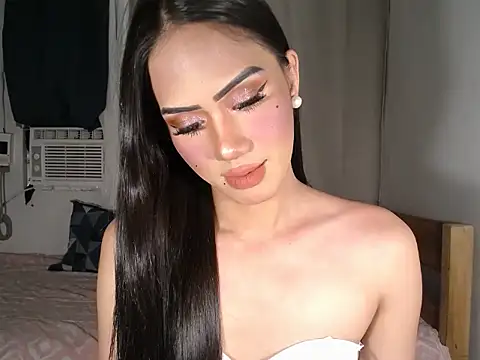 Snapshot of im_ur_wife69 chatting on February 25, 2026, 3:43 pm im ur wife69 online show from February 25, 2026, 3:43 pm