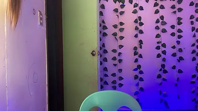 Pretty moccha online show from January 13, 2026, 8:52 am