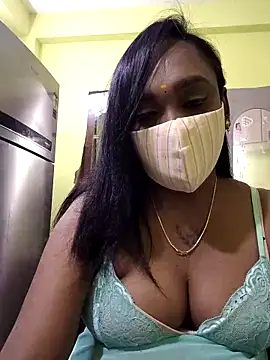 Dharshini98 online show from February 19, 2026, 7:54 pm