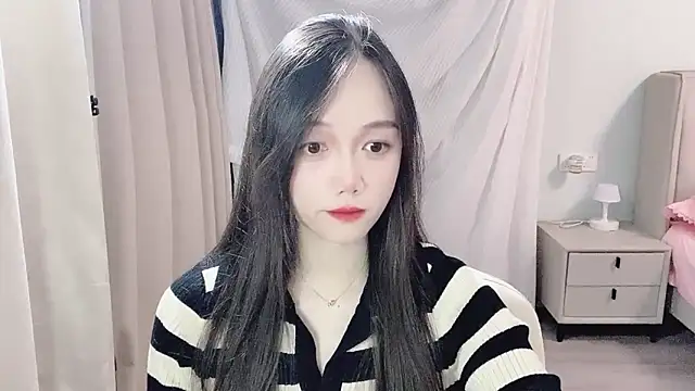 Snapshot of BoiI2u chatting on November 13, 2025, 4:06 pm BoiI2u online show from November 13, 2025, 4:06 pm