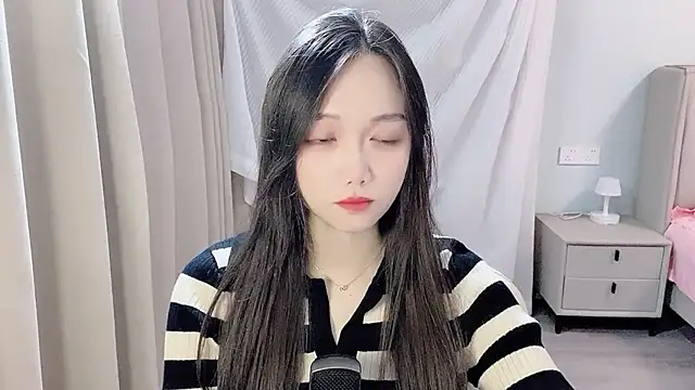 BoiI2u online show from November 22, 2025, 3:22 pm