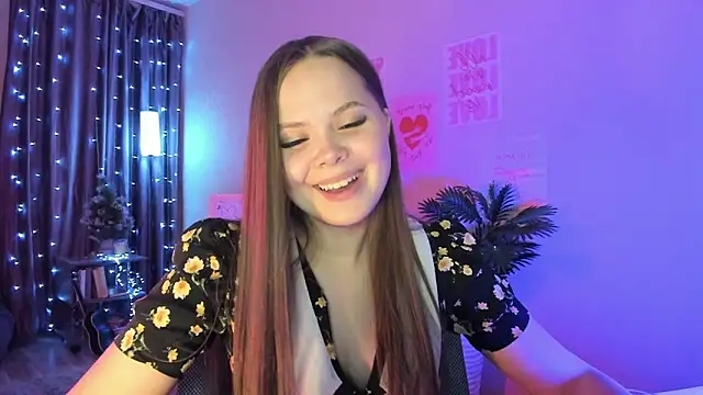 Snapshot of Kira_love_81 chatting on March 17, 2026, 7:39 pm Kira love 81 online show from March 17, 2026, 7:39 pm