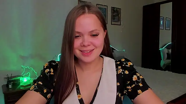 Snapshot of Kira_love_81 chatting on March 21, 2026, 12:10 pm Kira love 81 online show from March 21, 2026, 12:10 pm
